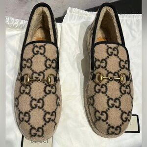 Women's Gucci Beige GG Wool Shearling-Lined Horsebit Loafers